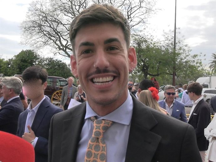 Luitingo, a su llegada a La Maestranza para asistir a la corrida de Morante, Manzanares y Talavante