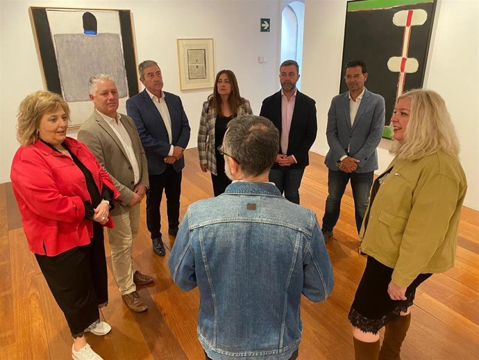 Visita del grupo socialista en la Diputación de Granada al Centro José Guerrero