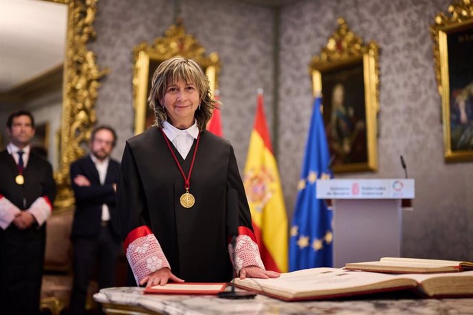 Inés Olaizola toma posesión como nueva vocal del Consejo de Navarra