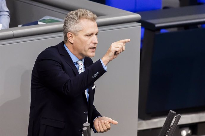 Archivo - FILED - 19 October 2023, Berlin: Member of the Bundestag Petr Bystron of the Alternative for Germany (AfD) speaks in the plenary session of the German Bundestag. Photo: Christoph Soeder/dpa