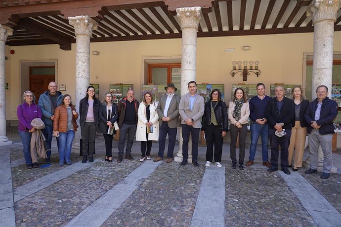 La Fundación Caja de Burgos y la Fundación "la Caixa" abren en Valladolid una exposición con los resultados de su programa de voluntariado ambiental