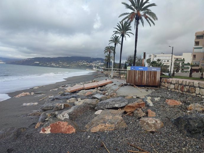 Zona de la playa de La Charca (Salobreña) donde se va a actuar.