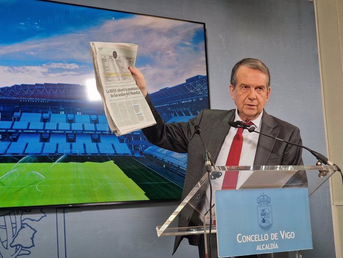 Archivo - Abel Caballero durante la rueda de prensa.