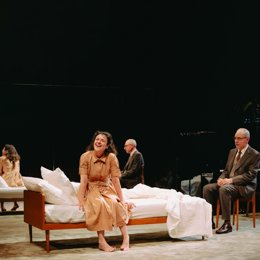 Escena de 'Una mena d'Alaska' en el Teatre Lliure de Barcelona