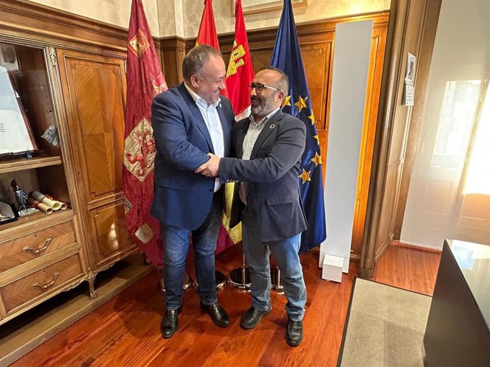 Los presidentes de las diputaciones de León y Cáceres, Gerardo Álvarez y Miguel Ángel Morales, respectivamente