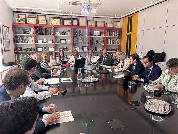 Mercasevilla aprueba una prórroga de cinco años en contratos de alquiler para "estabilizar" empresas mayoristas.