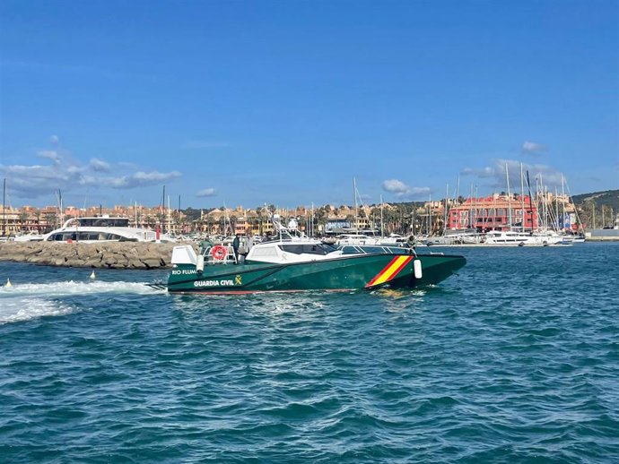 Archivo - Imagen de una patrullera de la Guardia Civil 