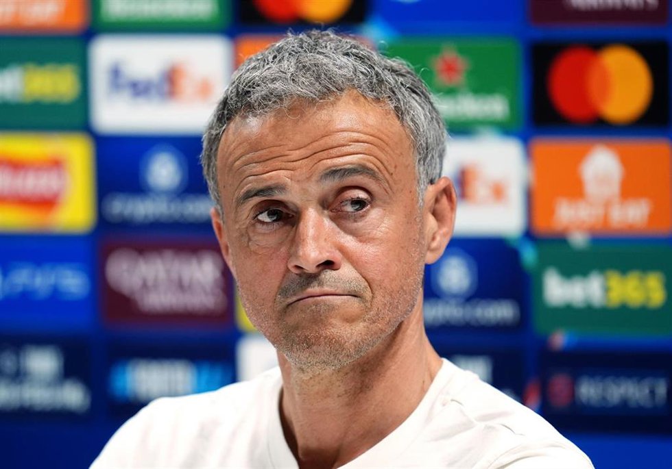 El entrenador del París Saint-Germain, Luis Enrique Martínez, en rueda de prensa.
