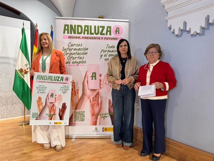 (Desde Izda.) Alarcón, Gálvez Y Sánchez, En La Presentación De 'Andaluzaa'.