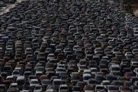 La Generalitat defiende que ha abonado el 49% de las ayudas por la dana frente al 16% del Gobierno: "No es aceptable"