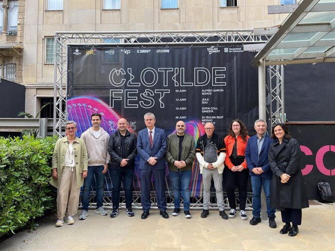 Representants de les entitats organitzadores al Palau Robert de Barcelona