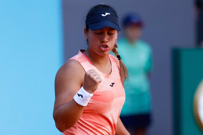 Jessica Bouzas Maneiro of Spain celebrates a point against Magdalena Frech of Poland during the Mutua Madrid Open 2025, ATP Masters 1000 and WTA 1000 tennis tournament, celebrated at Caja Magica on April 24, 2025 in Madrid, Spain.