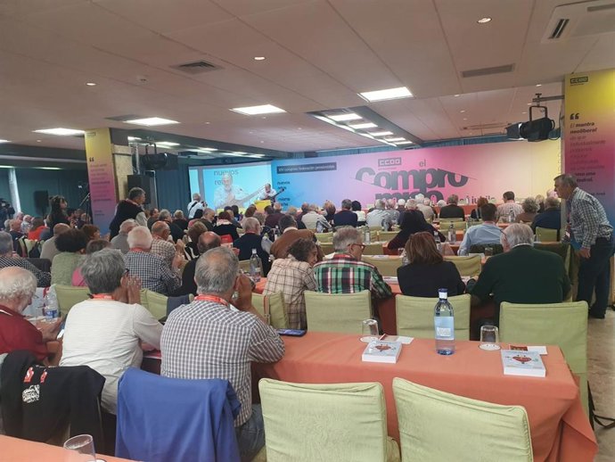 Momentos iniciales del congreso, con una actuación musical.