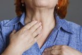 Foto: Revisión de valores tiroideos reclasifica como sanos a miles de pacientes con hipotiroidismo