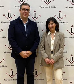 Encarna Gómez, investigadora de la Universidad de Murcia, y Ricardo Jurado, investigador en la empresa Agrovin.