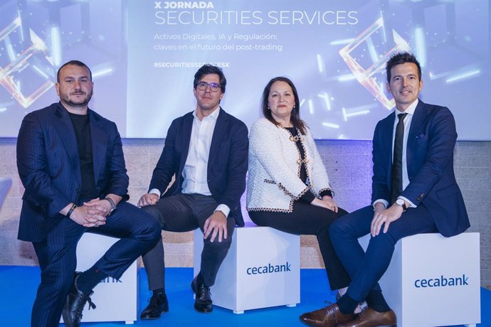Archivo - Acuerdo entre Cecabank y Bit2Me para lanzar al mercado un solución de activos digitales para banca tradicional y digital