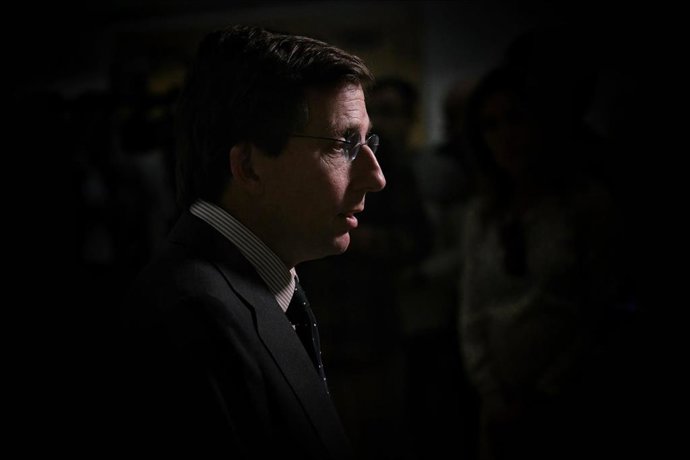 El alcalde de Madrid, José Luis Martínez-Almeida, durante un pleno en el Ayuntamiento de Madrid 