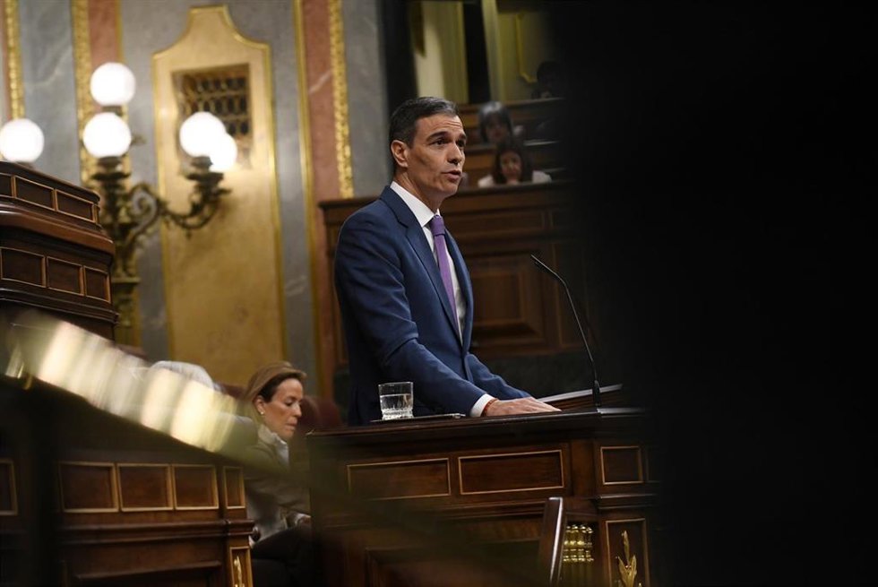 El presidente del Gobierno, Pedro Sánchez, interviene durante una sesión plenaria, en el Congreso de los Diputados, a 7 de mayo de 2025, en Madrid (España). 