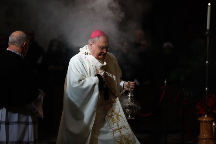 Archivo - El arzobispo de Granada, José María Gil Tamayo, en imagen de archivo