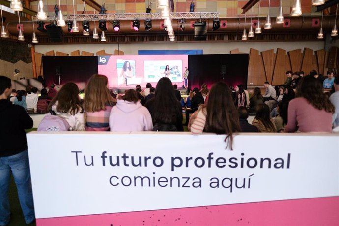 Imagen de archivo de la edición de 2024 de Leadingirls.