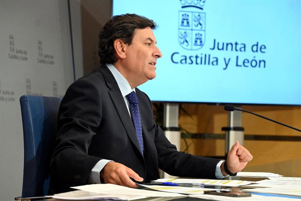 El portavoz Carlos Fernández Carriedo en la rueda de prensa posterior al Consejo de Gobierno