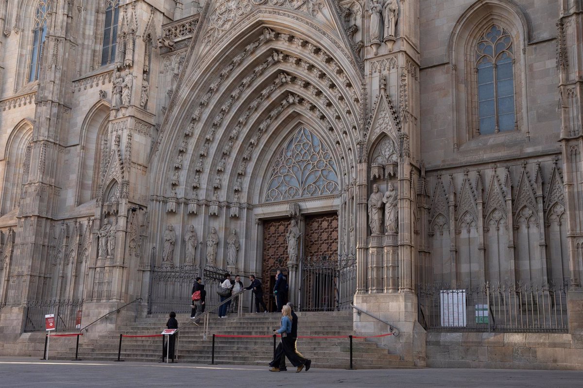 Las personas no religiosas se sitúan en un 39% en España, según la Fundació Ferrer i Guàrdia