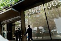 Un juzgado aplaza al 26 de junio la conciliación entre 'Alvise' y Abascal por afirmaciones del eurodiputado contra Vox