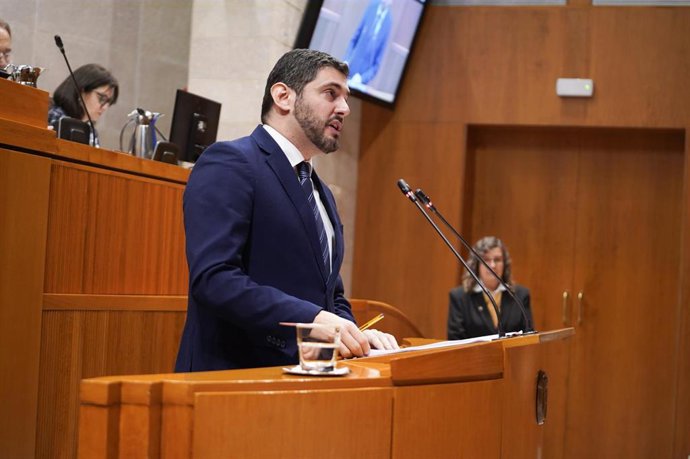 Archivo - El portavoz de VOX en las Cortes de Aragón, Alejandro Nolasco.