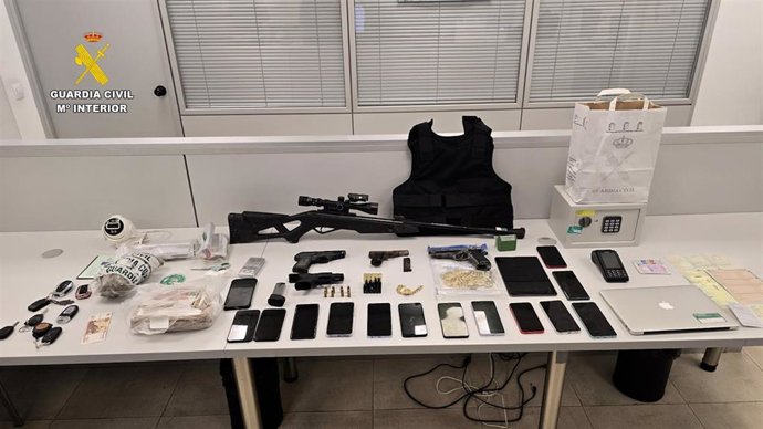 Detenidas ocho personas dedicadas al tráfico de armas y drogas en Castellón, Tarragona y Jaén