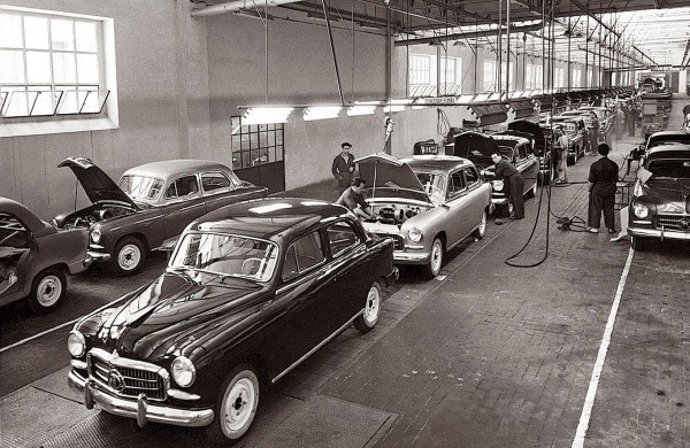 Seat prepara una exposición por su 75 aniversario