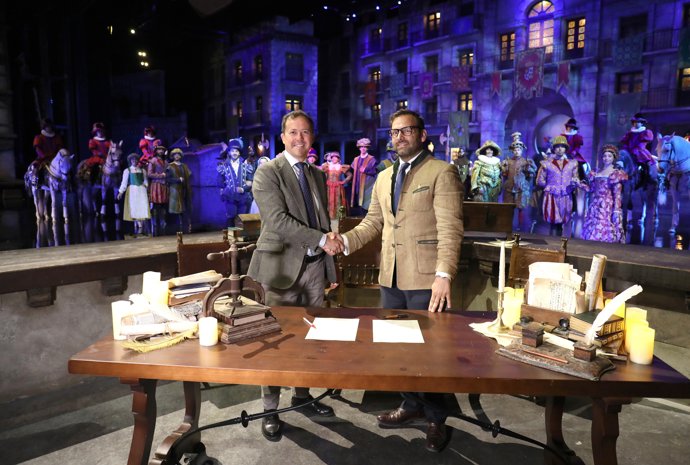 Firma del protocolo de adhesión de Puy du Fou a la candidatura de Toledo a Capital Europea de la Cultura