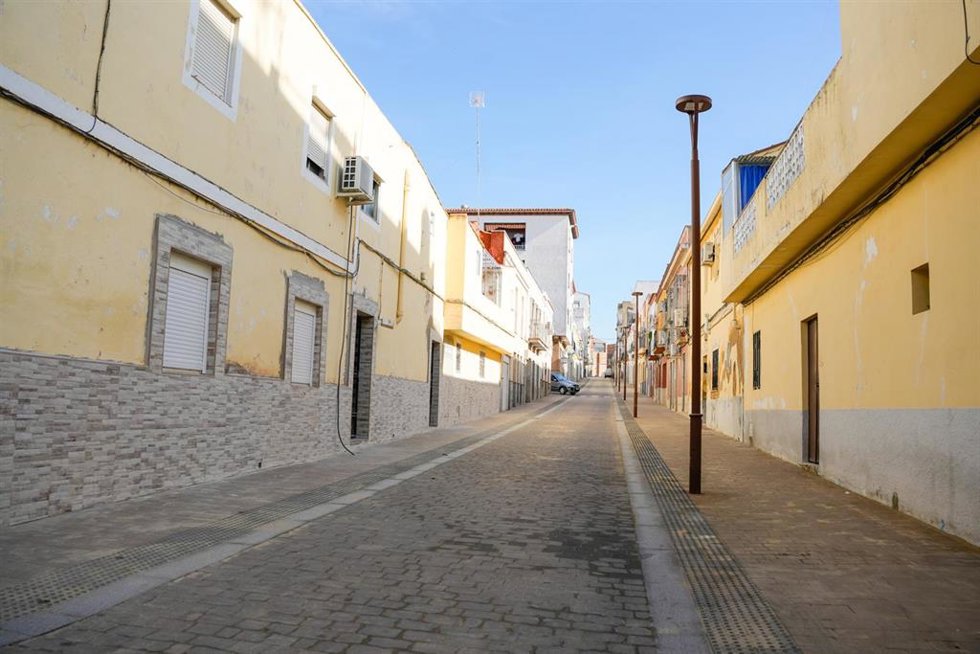 Archivo - Calle Suárez Somonte de Mérida.