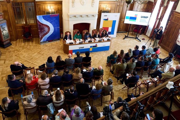 Presentación de los cursos de verano 2025 de la UIMP en Santander