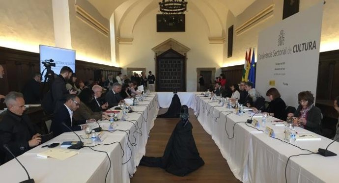 El director general de Cultura, Pedro Olloqui, ha participado en la Conferencia Sectorial de Cultura.