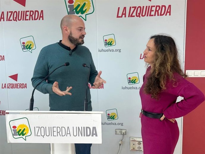 EE portavoz municipal de IU en el Ayuntamiento de Punta Umbría (HUelva), Víctor M. Ruiz.