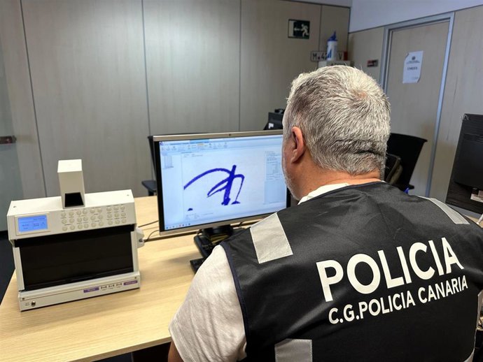 La Policía Autonómica de Canarias organiza un foro en materia de grafitis vandálicos a nivel nacional