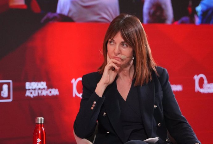 Archivo - La eurodiputada del PSOE, Idoia Mendia, durante el 10º Congreso del PSE-EE, en el Palacio de Congresos y Auditorio Kursaal, a 15 de febrero de 2025, en Donostia-San Sebastián
