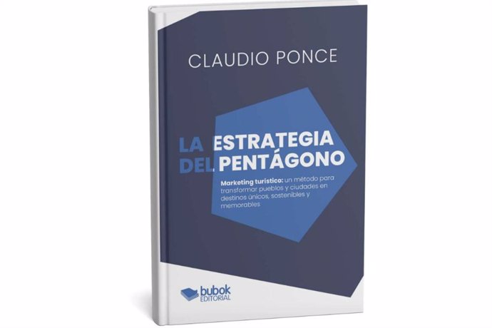 Entrevista a Claudio Ponce; 'Un destino sin estrategia puede ser bonito, pero seguirá siendo invisible'