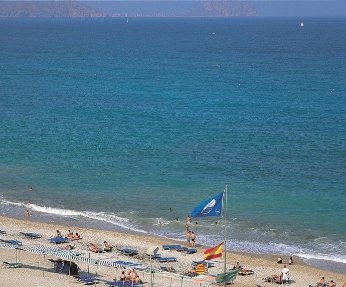 Una bandera blava en una platja de la Comunitat Valenciana