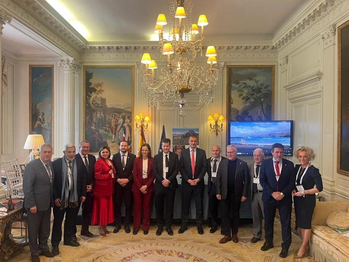 La AMT Sol y Playa se reúne con TUI, Jet2 y ABTA para reforzar su relación con el mercado de Reino Unido.