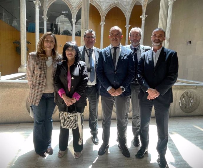 La Diputación de Valladolid aborda con la de Barcelona posibles acciones del Servicio de Cajero Móvil.