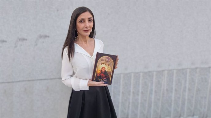 Archivo - La obra, ambientada en el Toledo del siglo XVI, narra la historia de Elena Hurtado López de Ayala, una joven que cuenta en su diario las hazañas y dificultades que ella y su hermano atraviesan cuando huyen para salvar sus vidas.
