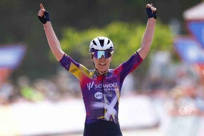 La ciclista Anna van der Breggen (Team SD Worx-Protime) ha ganado este miércoles la cuarta etapa de La Vuelta Femenina 25 by Carrefour.Es, disputada entre Pedrola y Borja sobre 111,6 kilómetros