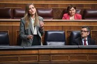 Aagesen acusa al PP de aprovechar el apagón para señalar "con el dedo" a las renovables