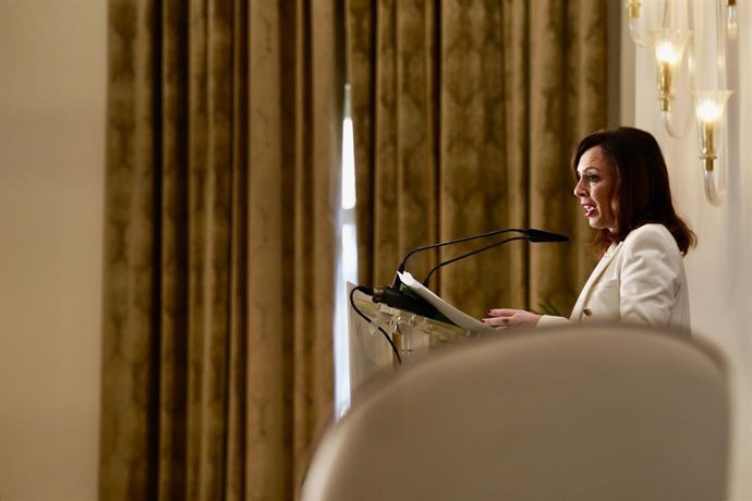 La consejera de Fomento, Articulación del Territorio y Vivienda de la Junta de Andalucía, Rocío Díaz, durante la clausura del I Foro 'España Construye' 