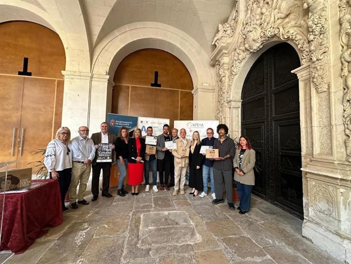 'Tríptico De Anchoas', 'Milhoja Pipirrana' Y 'Calamar Terreta', Mejores Tapas De La Ruta Cofrade De 2025