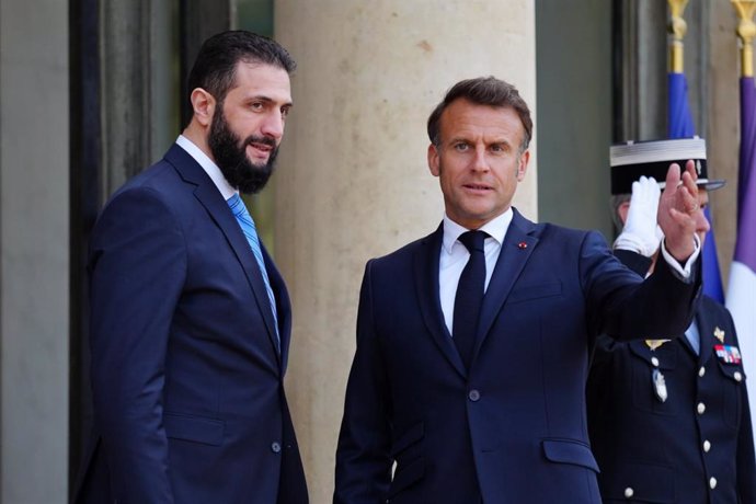 May 7, 2025, Paris, Paris, France: French President Emmanuel Macron meets Syria's interim president Ahmed al-Sharaa at the Elysee Palace on May 07, 2025 in Paris, France. French President Emmanuel Macron is hosting Syria's interim president Ahmed al-Shara