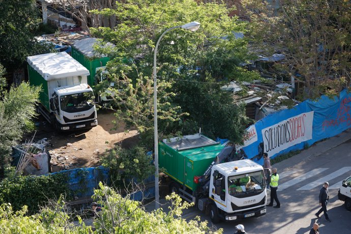 Desalojo del asentamiento de barracas del barrio barcelonés de Vallcarca a 8 de mayo de 2025.