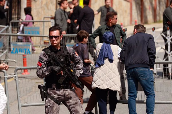 Turquía.- La Policía de Estambul detiene a 16 supuestos miembros de Estado Islámico Turquía.- La Policía de Estambul detiene a 16 supuestos miembros de Estado Islámico