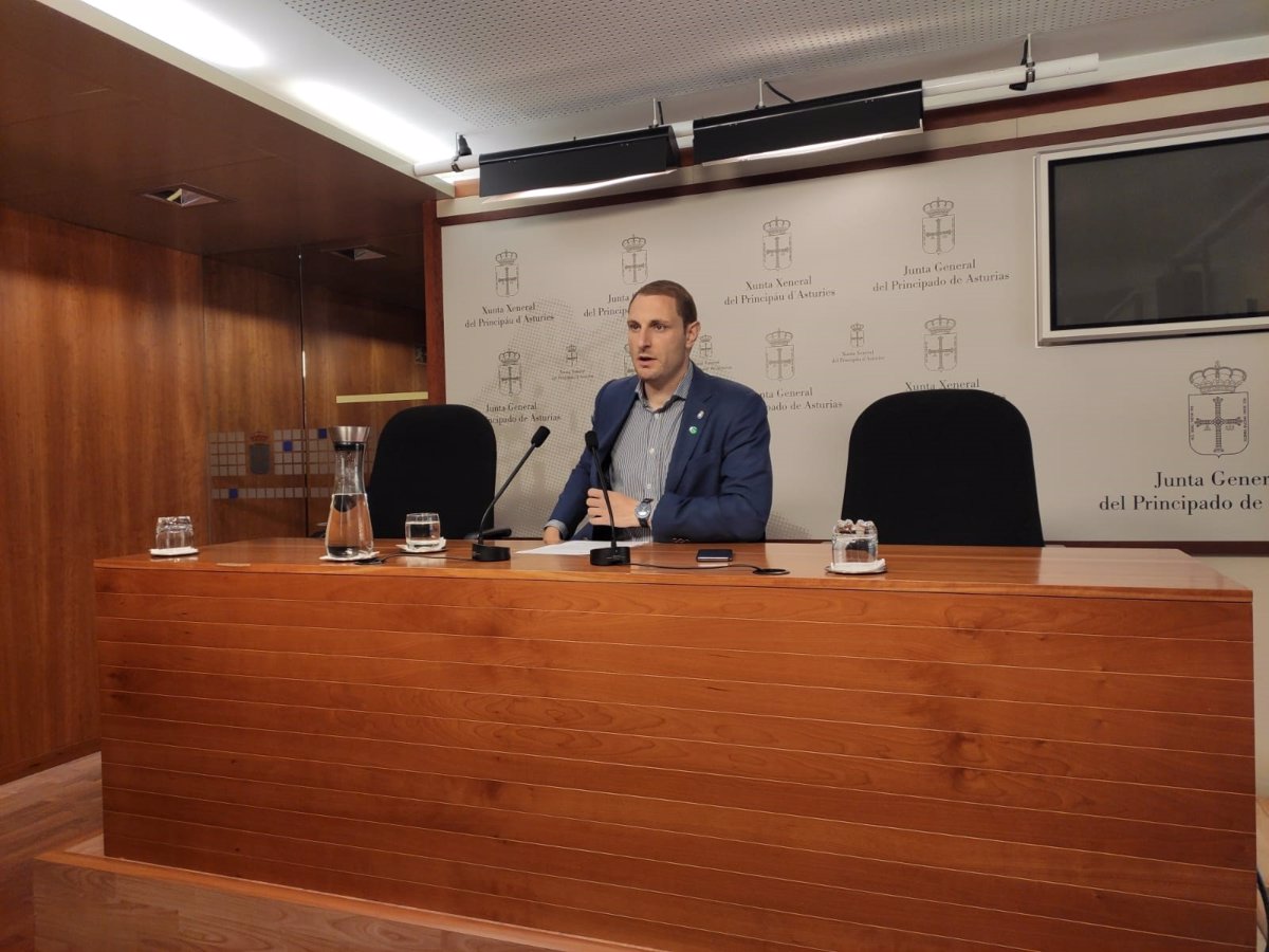 Pumares (Foro) ve  primordial  evitar que PSOE y Convocatoria-IU controlen la comisión de investigación sobre Cerredo